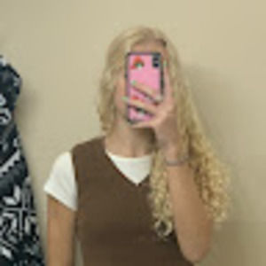 Meet your Posher, Saylor